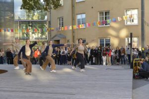 Invigning av dansfestivalen Raande-Vo till Lena Josefsson´s minne. Fotograf: Lasse Persson