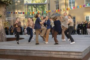 Invigning av dansfestivalen Raande-Vo till Lena Josefsson´s minne. Fotograf: Lasse Persson